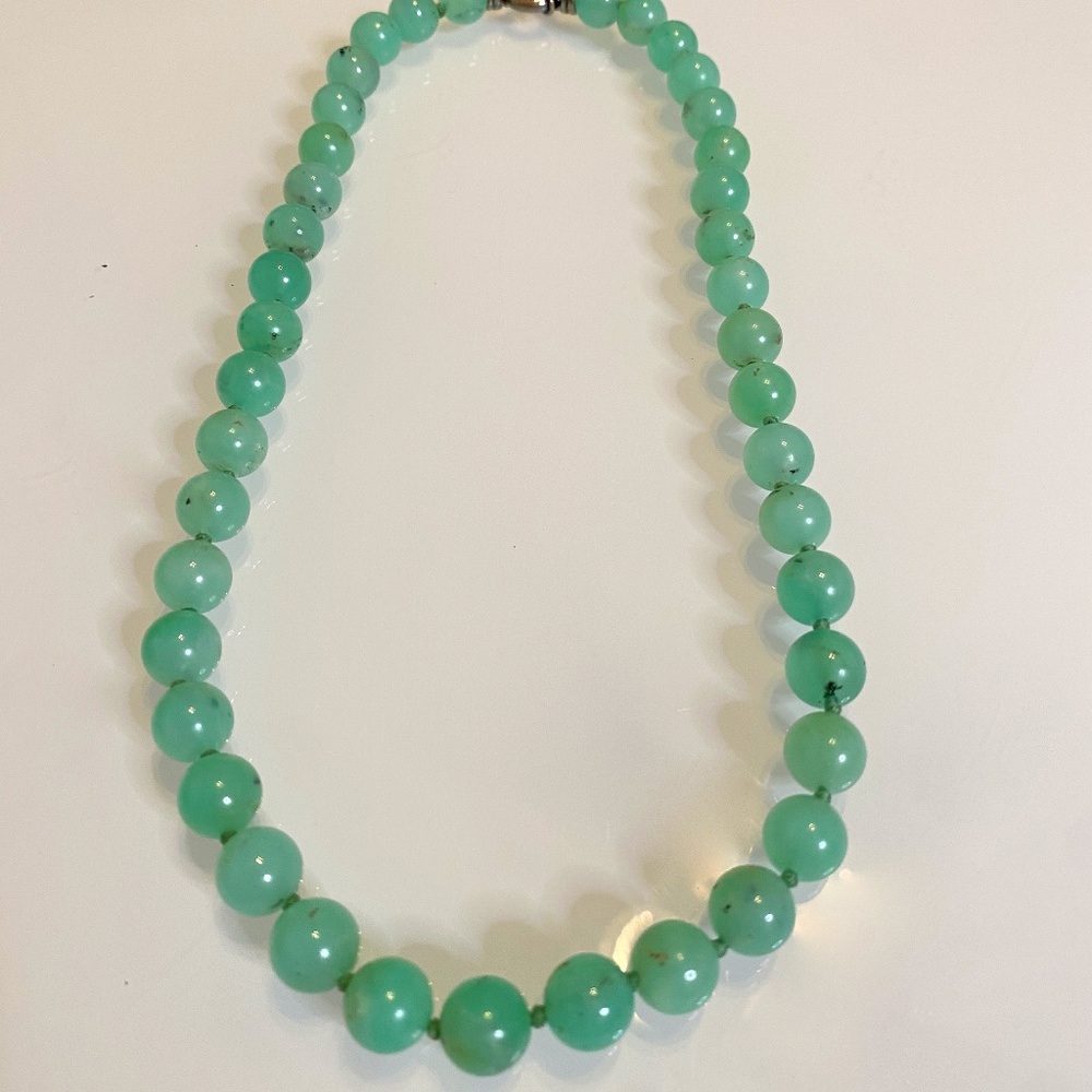 Semi Precious, Green Knotted Necklace, Silver Clasp